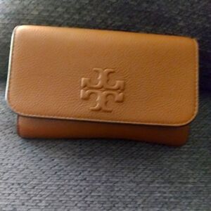 Tory burch crossbody purse w/ wallet